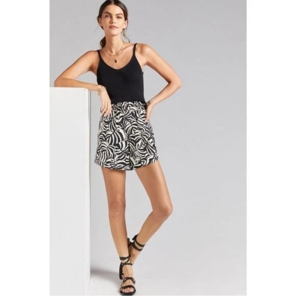 NWT Farm Rio Swing Shorts Black White Anthropologie Medium